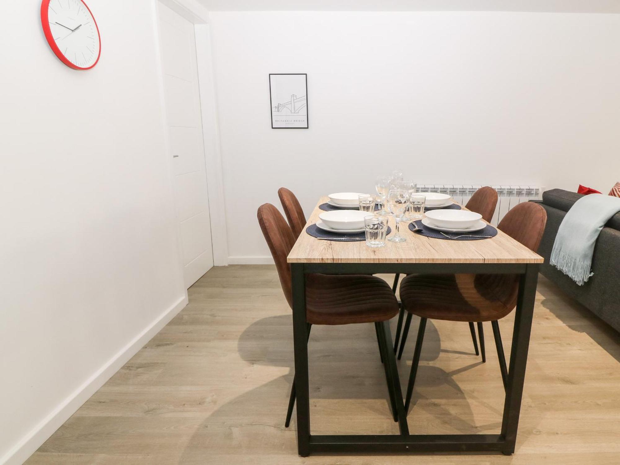 2 Dew Street Holiday home *