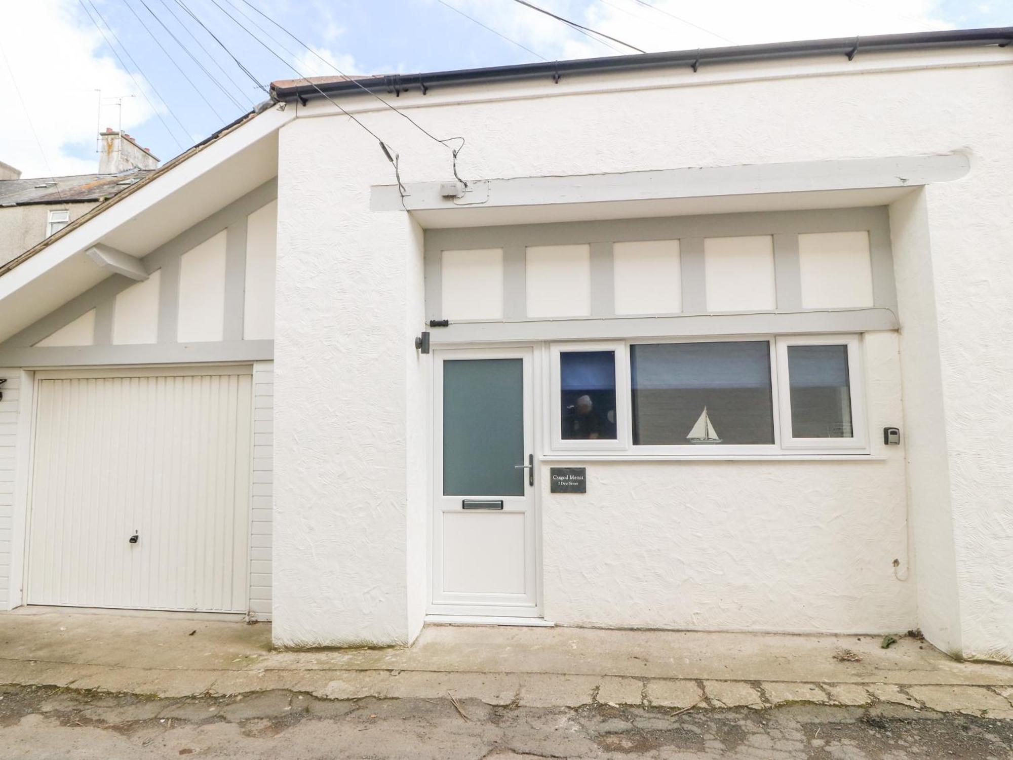 2 Dew Street Holiday home *